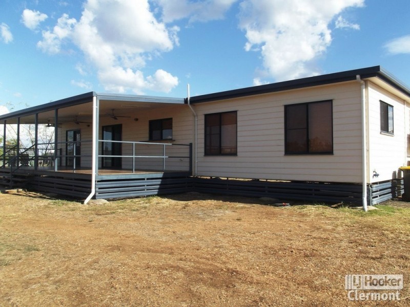 69 Melrose Drive, Clermont QLD 4721