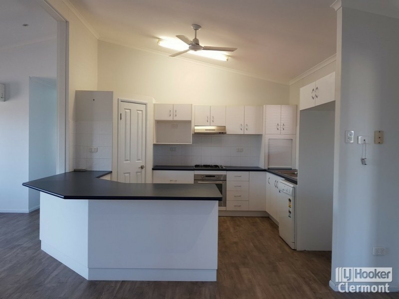 69 Melrose Drive, Clermont QLD 4721