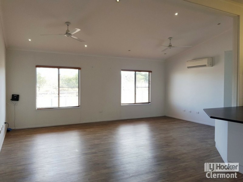 69 Melrose Drive, Clermont QLD 4721