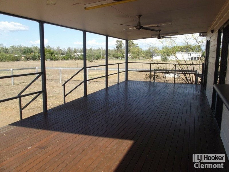 69 Melrose Drive, Clermont QLD 4721