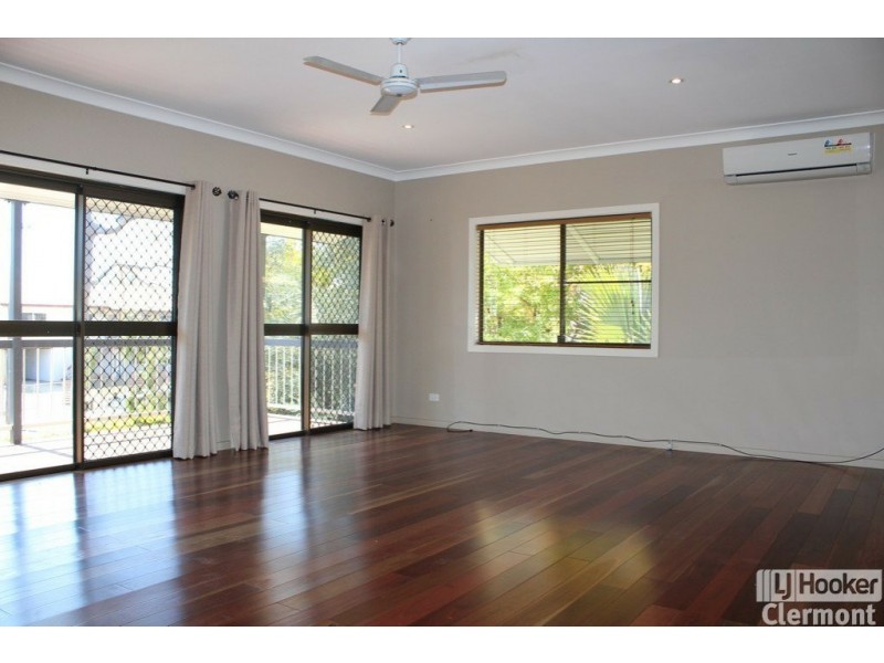 15 Athol Court, Clermont QLD 4721