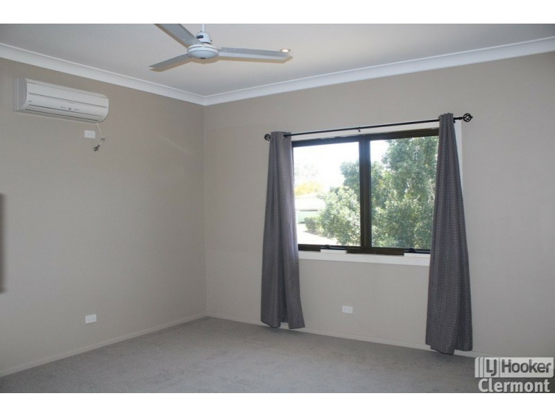 15 Athol Court, Clermont QLD 4721