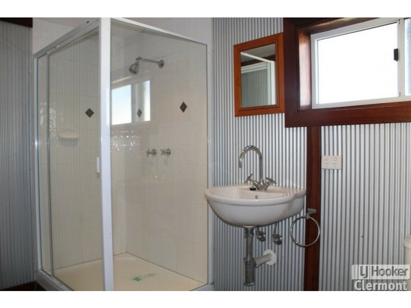 15 Athol Court, Clermont QLD 4721