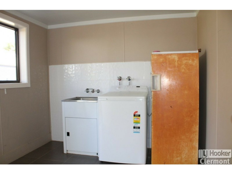 15 Athol Court, Clermont QLD 4721