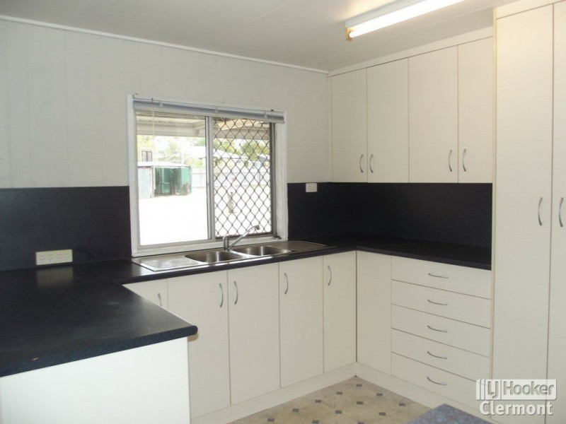 25 Lime Street, Clermont QLD 4721