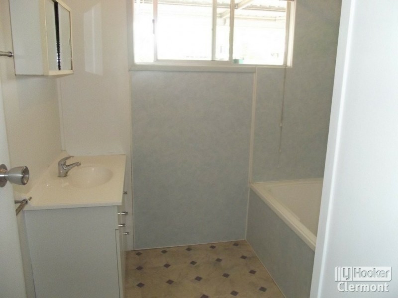 25 Lime Street, Clermont QLD 4721