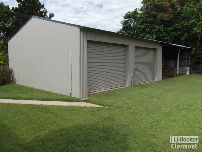 12 East Street, Clermont QLD 4721