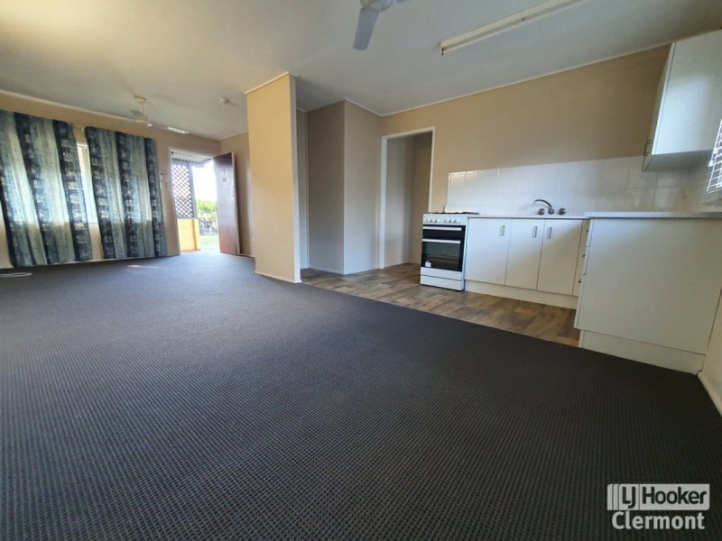 Unit 2/16 Kitchener Street, Clermont QLD 4721