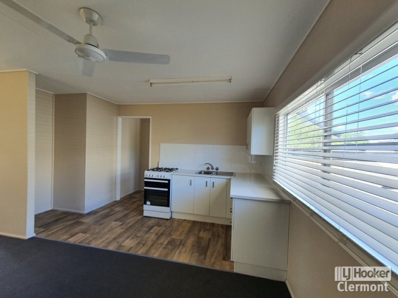 Unit 2/16 Kitchener Street, Clermont QLD 4721