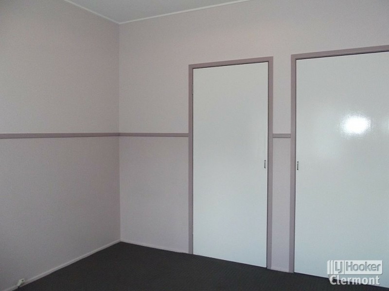 10 Mclean Street, Capella QLD 4723