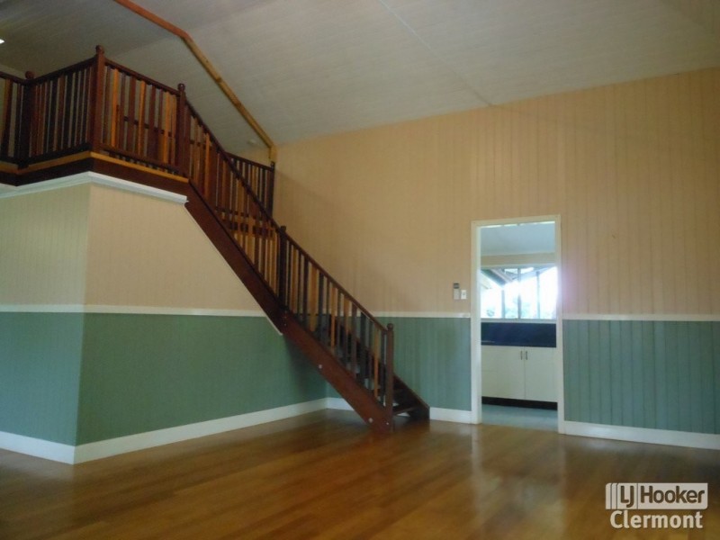 70 Cotton Patch Lane, Clermont QLD 4721