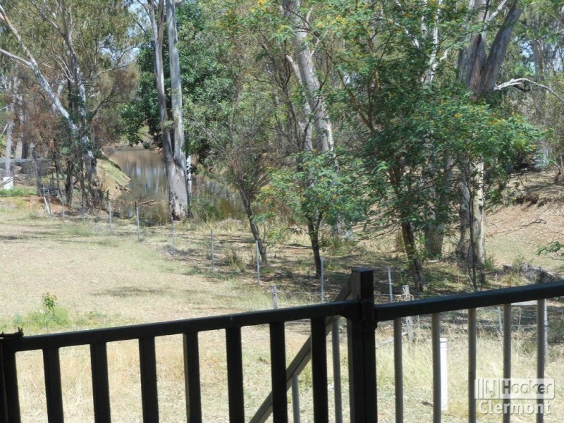 70 Cotton Patch Lane, Clermont QLD 4721