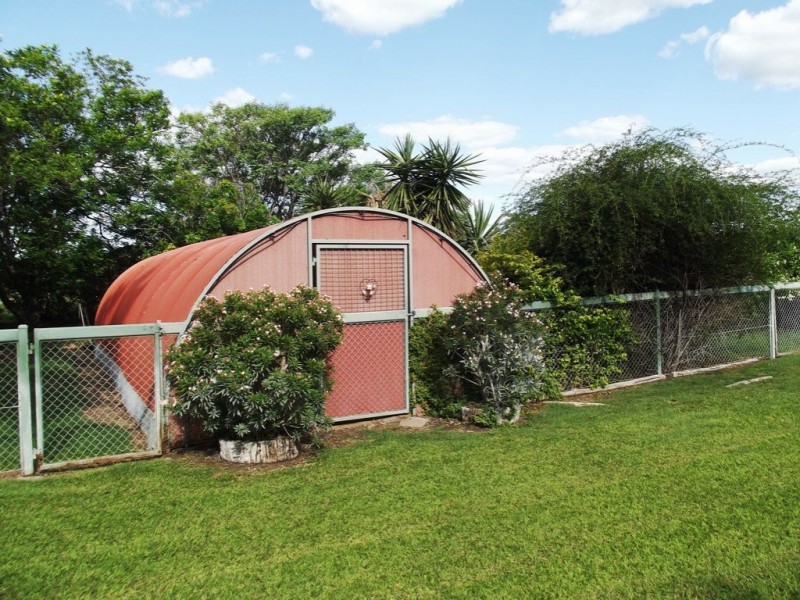 8 Melrose Drive, Clermont QLD 4721