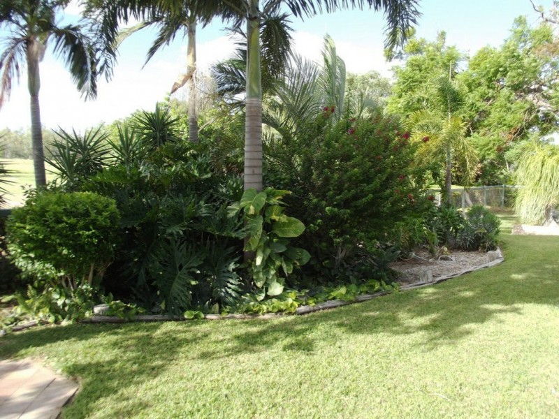 8 Melrose Drive, Clermont QLD 4721