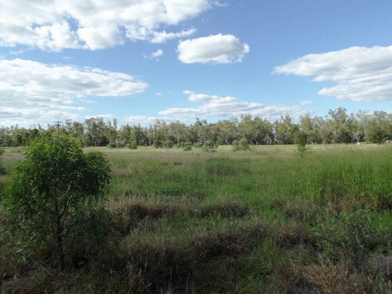 8 Melrose Drive, Clermont QLD 4721