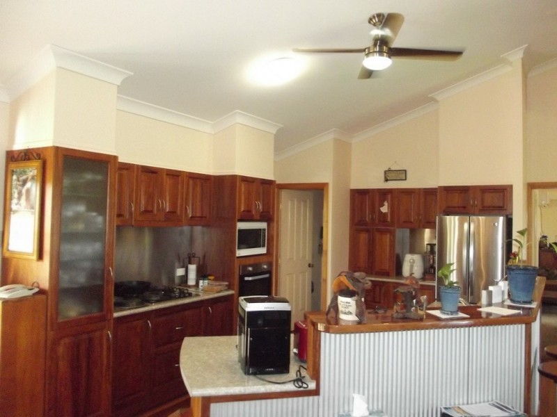 8 Melrose Drive, Clermont QLD 4721