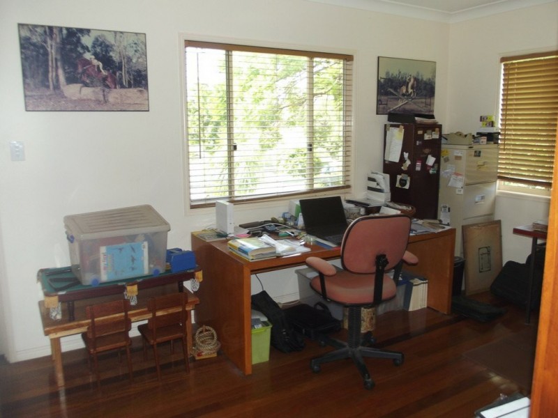 8 Melrose Drive, Clermont QLD 4721