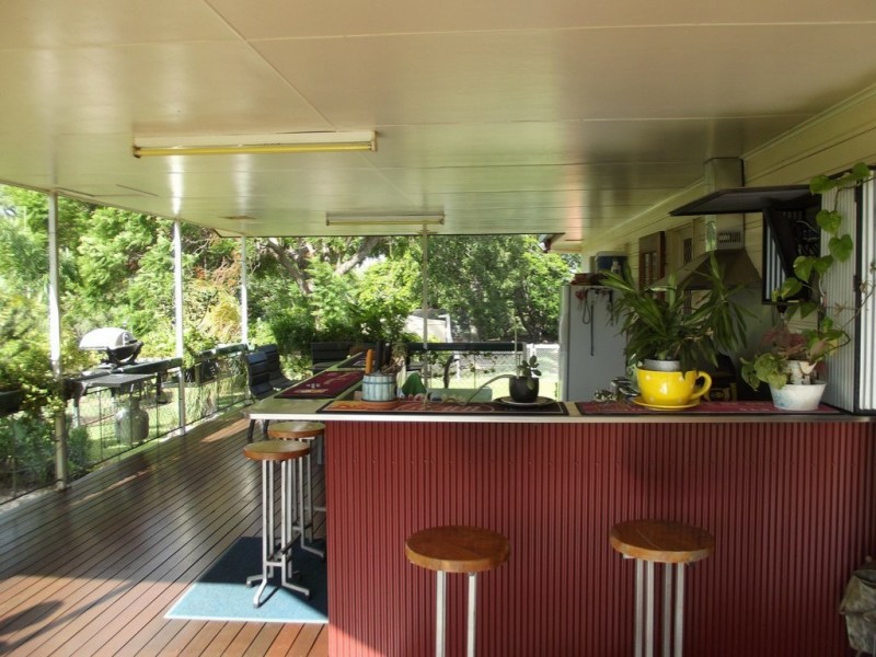 8 Melrose Drive, Clermont QLD 4721