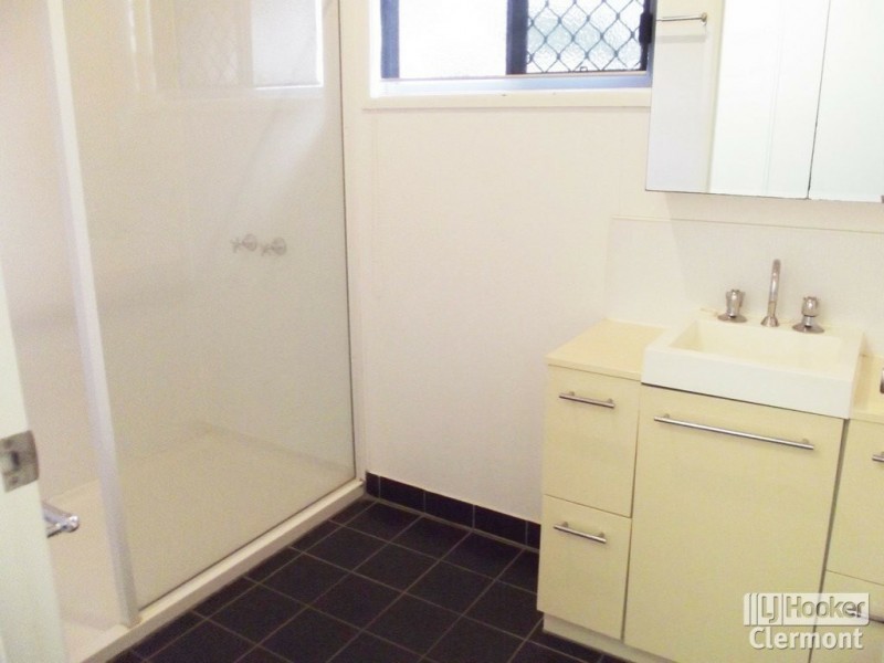 45 Mimosa Street, Clermont QLD 4721