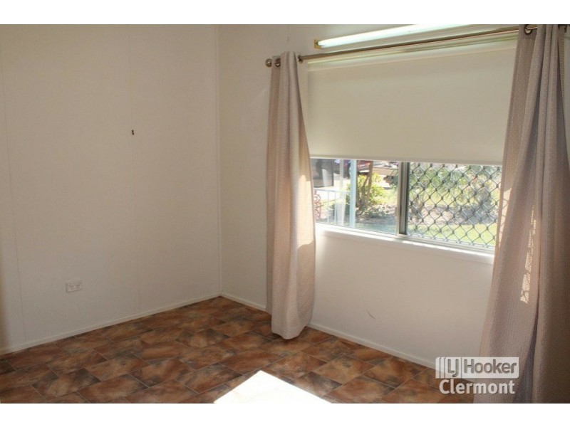 19 Monash Court, Clermont QLD 4721