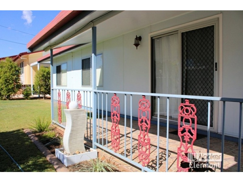 19 Monash Court, Clermont QLD 4721