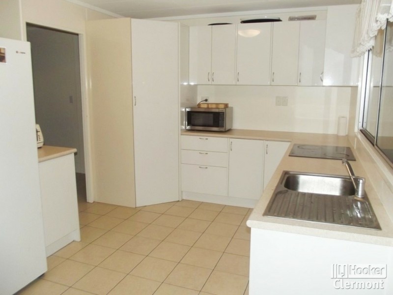 63 Bathampton Lane, Clermont QLD 4721