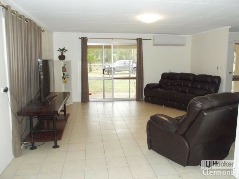 63 Bathampton Lane, Clermont QLD 4721