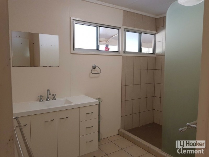 63 Bathampton Lane, Clermont QLD 4721