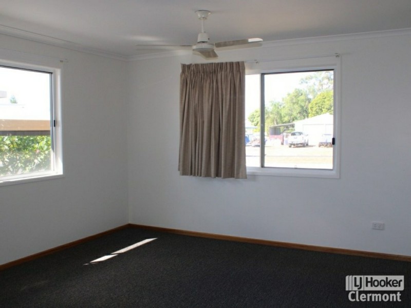 Unit 2/18 French Street, Clermont QLD 4721