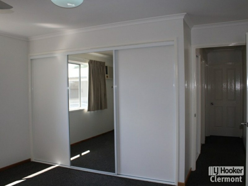 Unit 2/18 French Street, Clermont QLD 4721