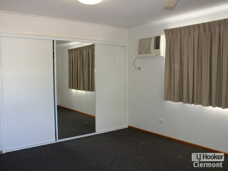 Unit 2/18 French Street, Clermont QLD 4721