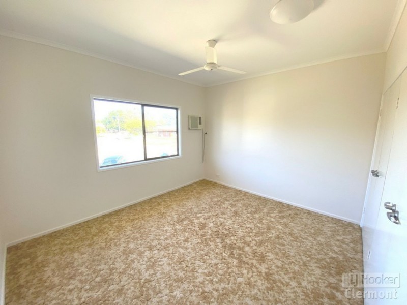 4 Lester Court, Clermont QLD 4721