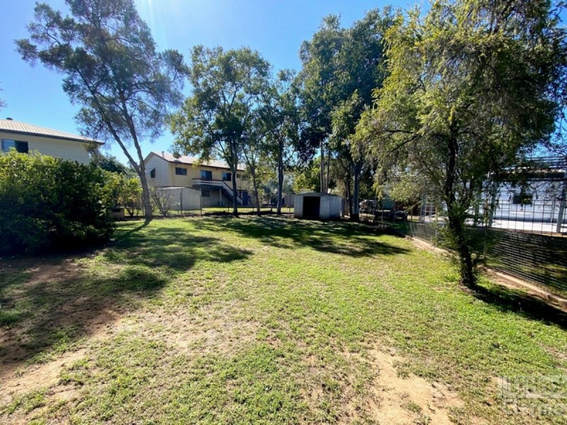 4 Lester Court, Clermont QLD 4721