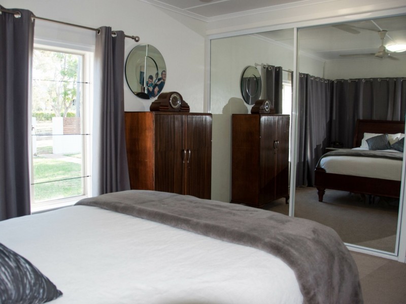 12 Sirius Street, Clermont QLD 4721