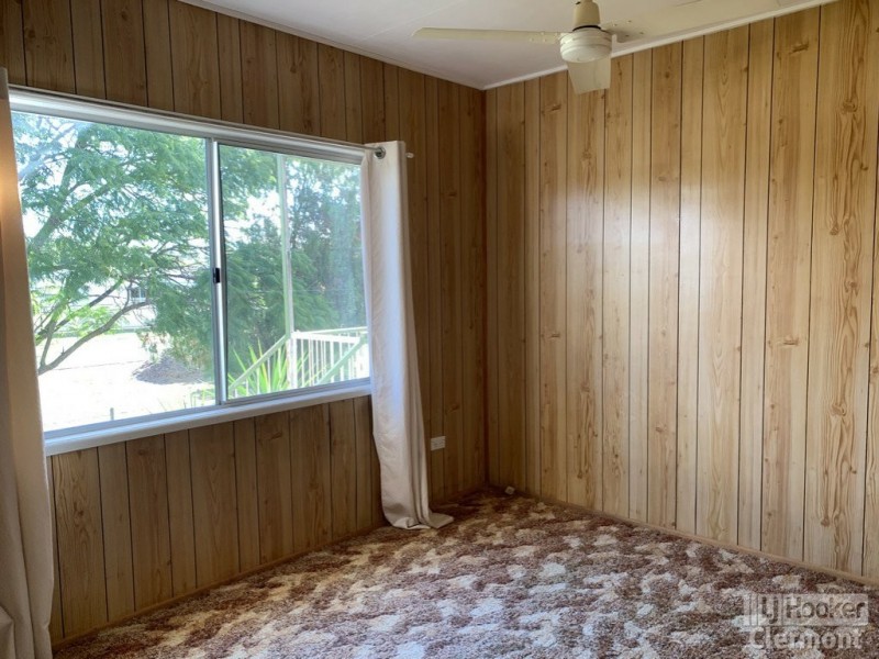 13 Karmoo Street, Clermont QLD 4721