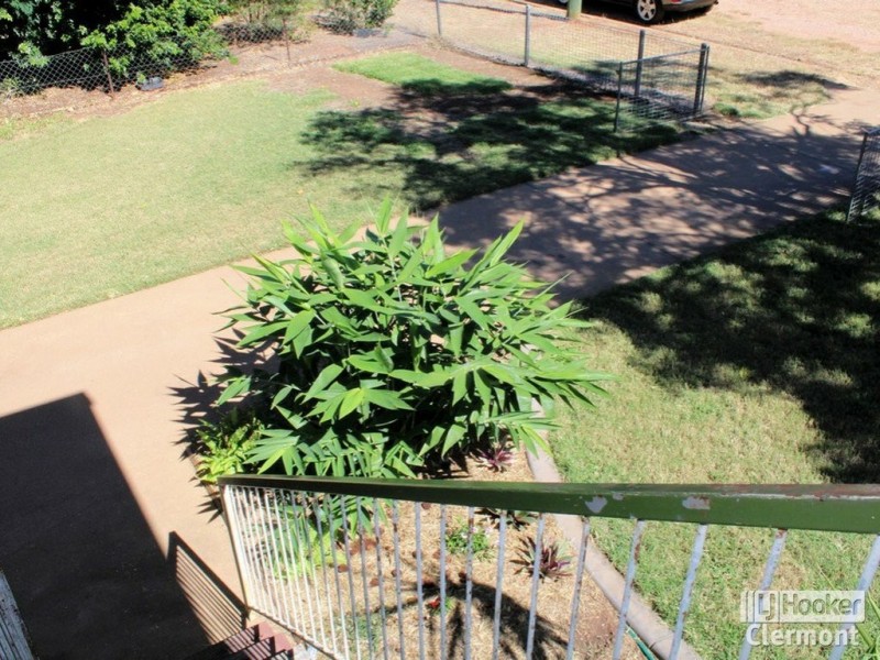 13 Karmoo Street, Clermont QLD 4721