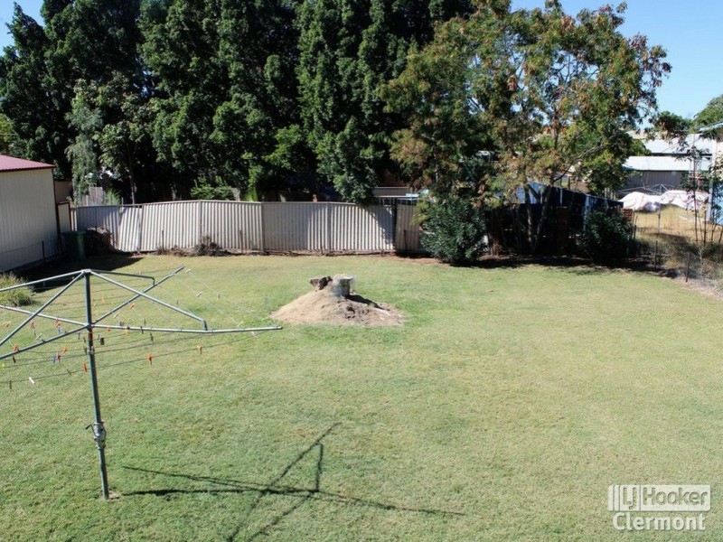 13 Karmoo Street, Clermont QLD 4721