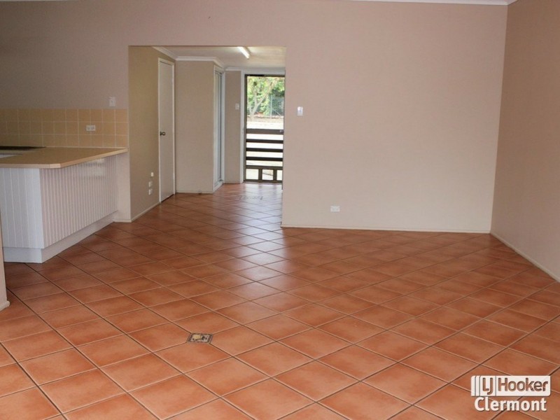 23 Athol Court, Clermont QLD 4721