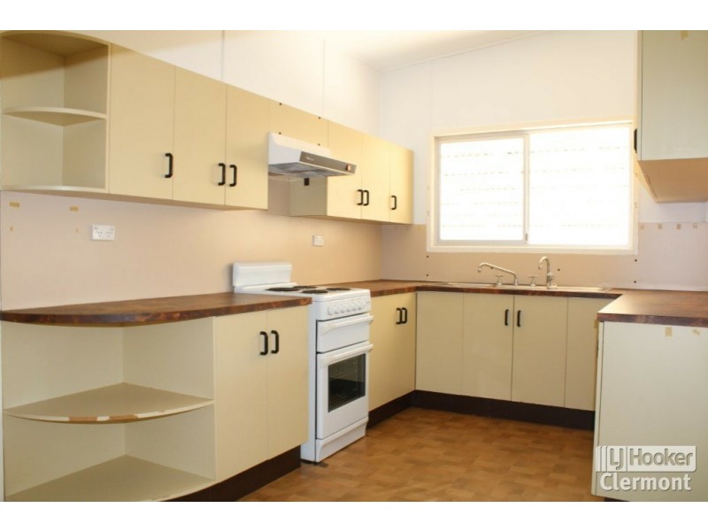 20 Kitchener Street, Clermont QLD 4721