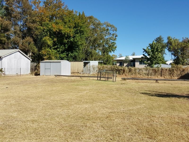 15 Box Street, Clermont QLD 4721