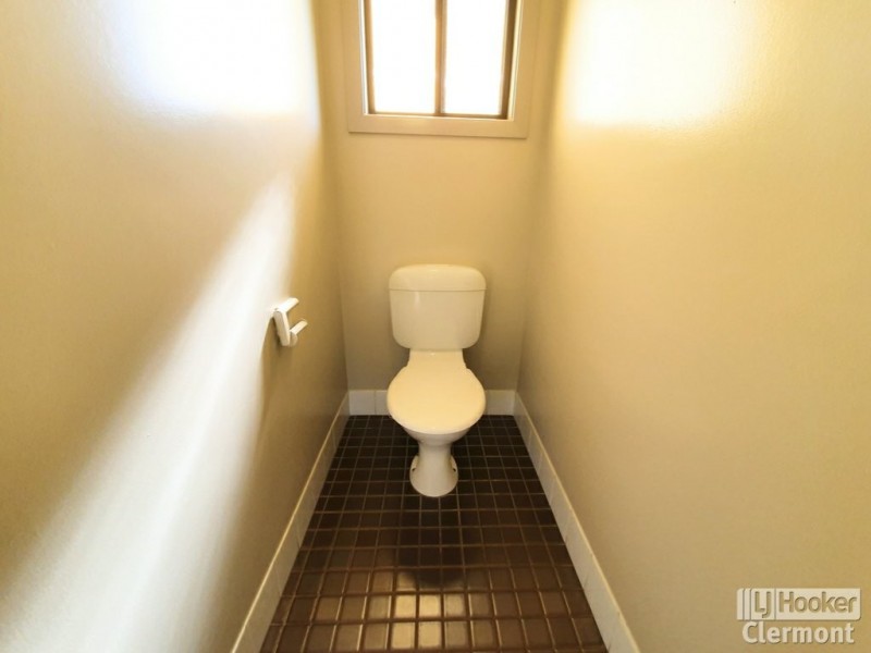 56 Mimosa Street, Clermont QLD 4721