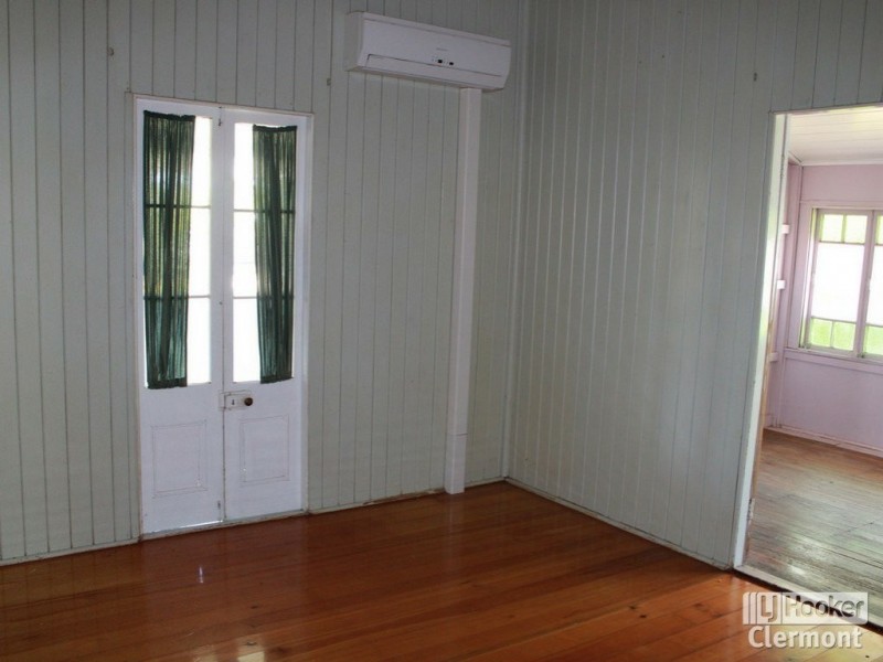 13 Sirius Street, Clermont QLD 4721