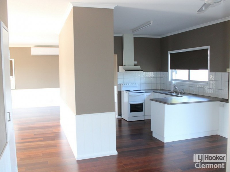 19 Athol Court, Clermont QLD 4721