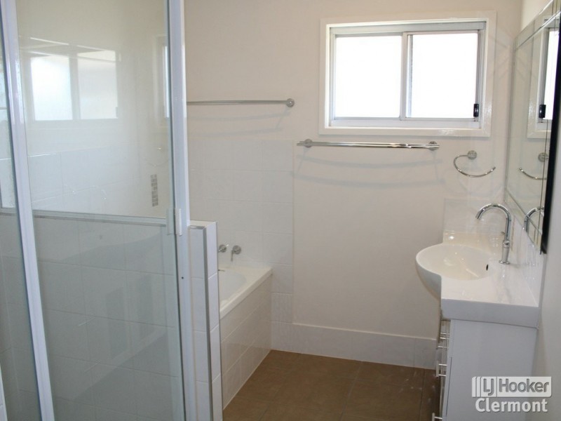 19 Athol Court, Clermont QLD 4721