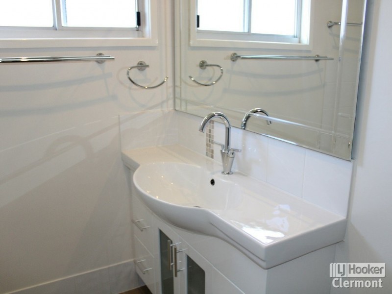 19 Athol Court, Clermont QLD 4721