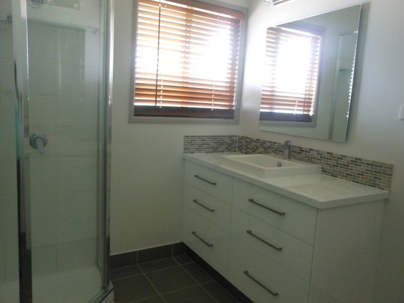 21 Blair Street, Clermont QLD 4721