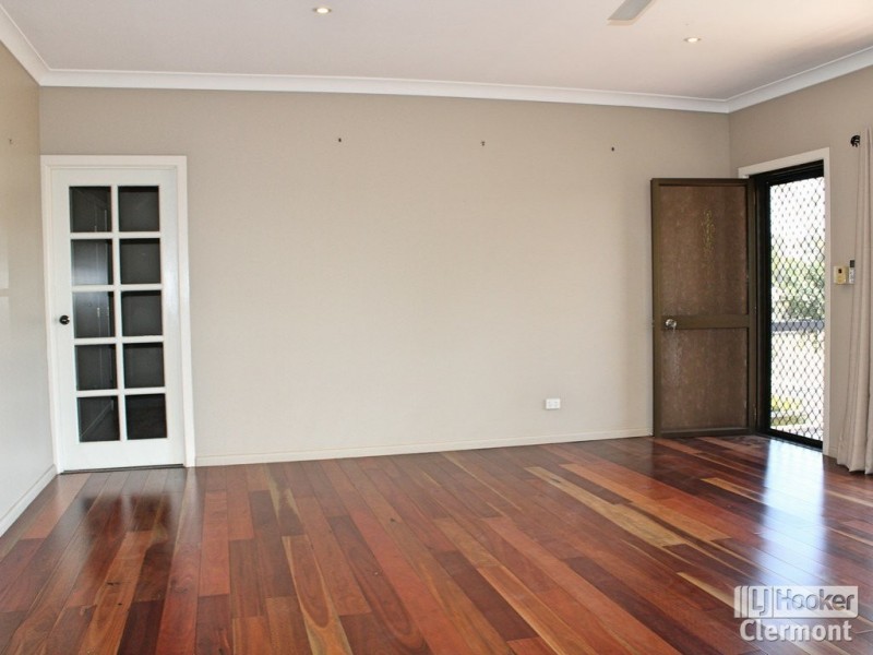 15 Athol Court, Clermont QLD 4721