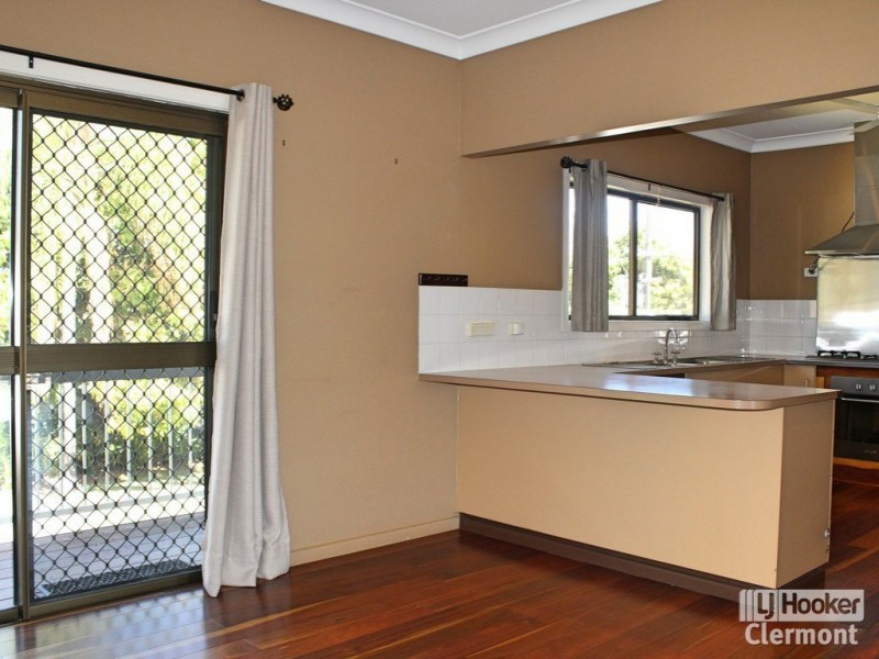 15 Athol Court, Clermont QLD 4721