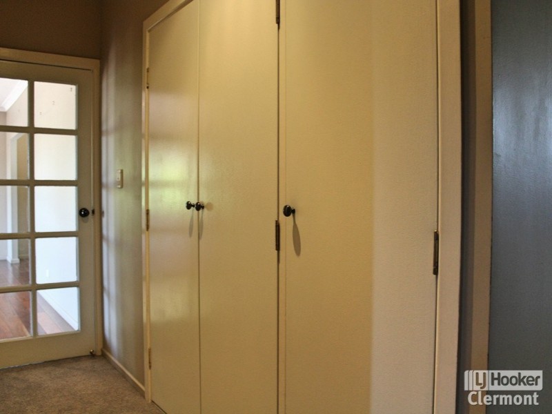 15 Athol Court, Clermont QLD 4721