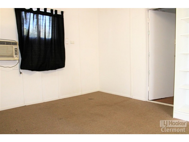 19 Kitchener Street, Clermont QLD 4721